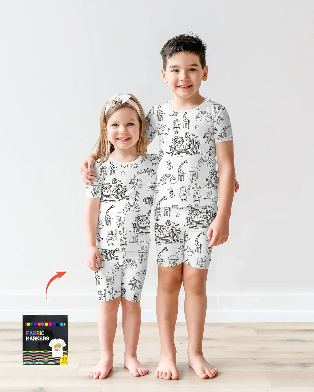 Template Zweiteiliges Pyjama-Set mit kurzen Ärmeln und Shorts