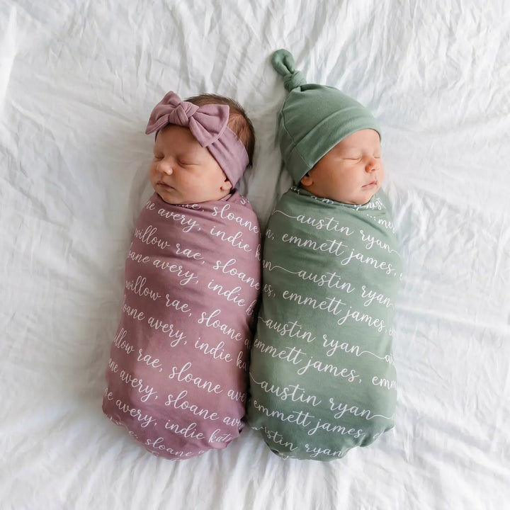 Personalisierte Babydecke aus Bambusmusselin mit Namen in verwaschenen Tönen Block & Schreibschrift