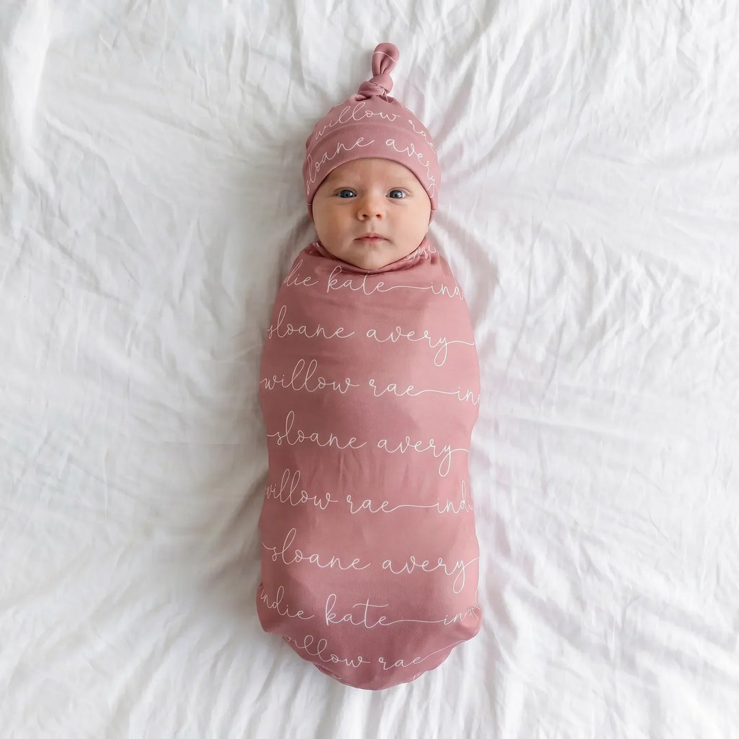 Personalisierte Babydecke aus Bambusmusselin mit Namen in verwaschenen Tönen Block & Schreibschrift