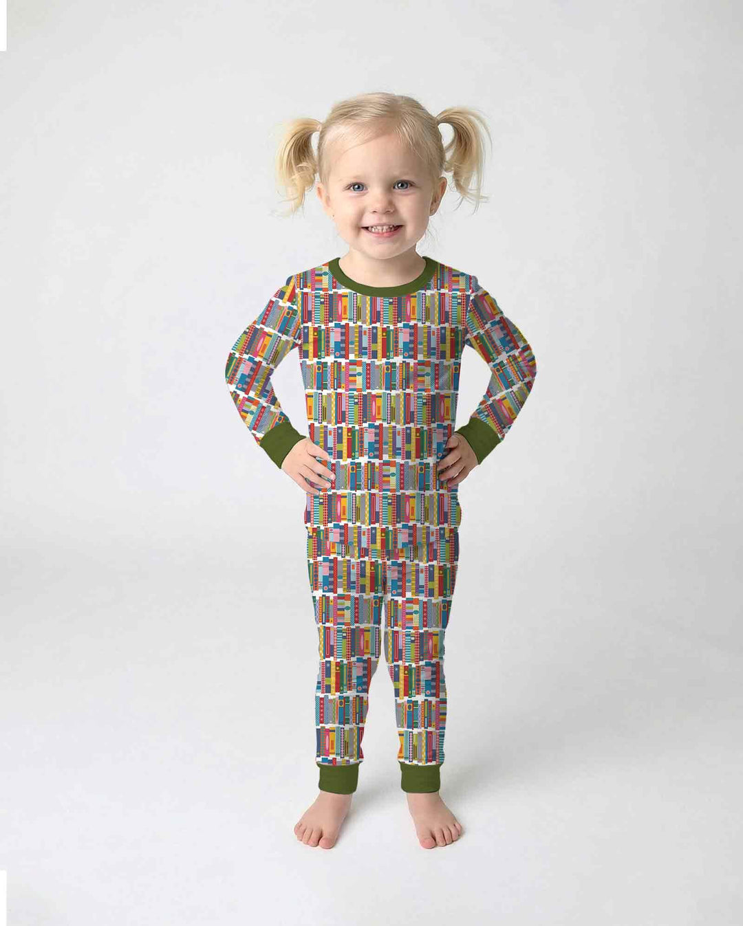 Zweiteiliges Langarm-Pyjama-Set mit Sommerfrüchten