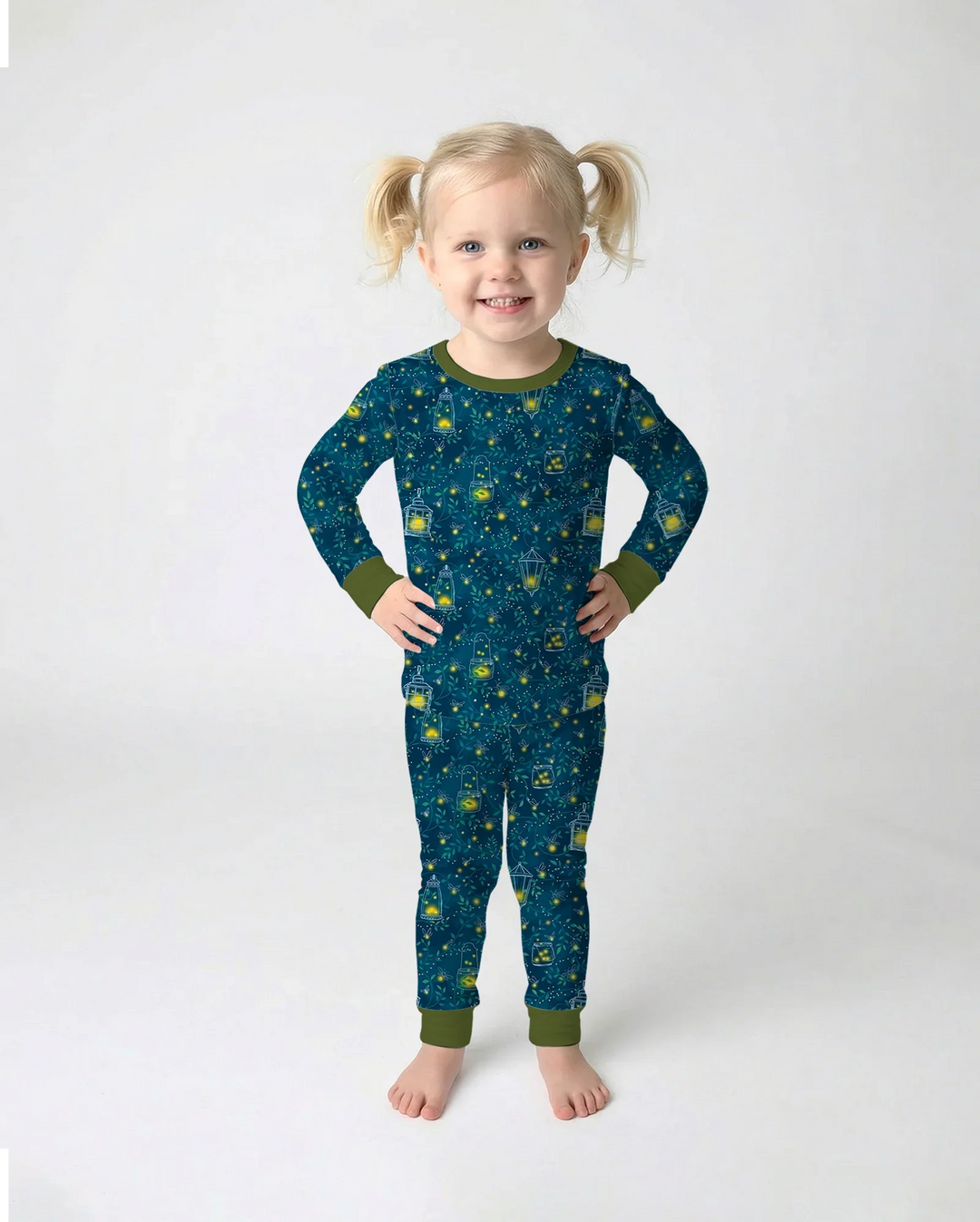 Zweiteiliges Langarm-Pyjama-Set mit Sommerfrüchten