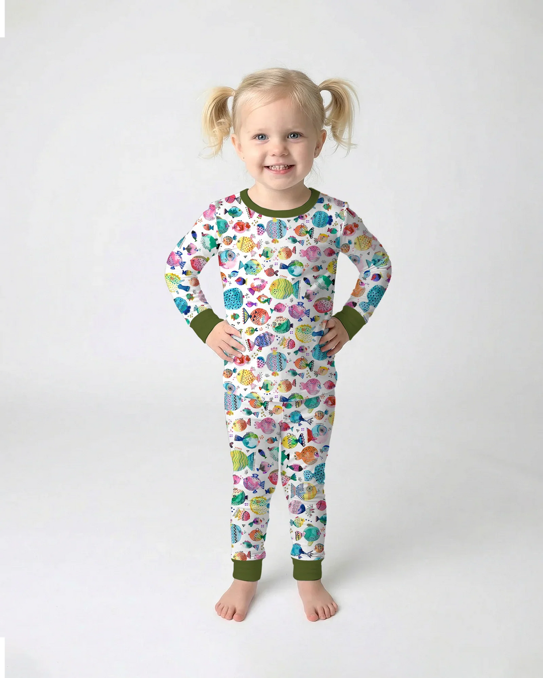 Zweiteiliges Langarm-Pyjama-Set mit Sommerfrüchten