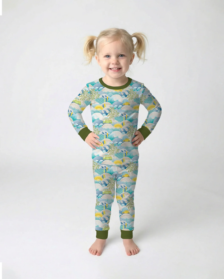 Zweiteiliges Langarm-Pyjama-Set mit Sommerfrüchten