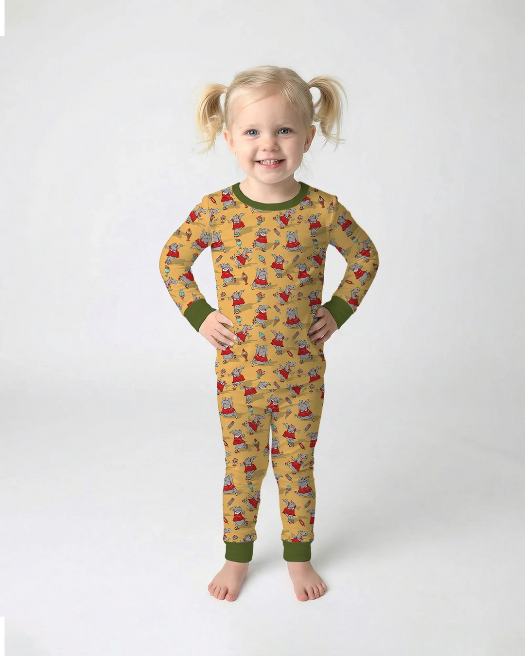 Zweiteiliges Langarm-Pyjama-Set mit Sommerfrüchten