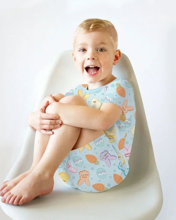 Template Zweiteiliges Pyjama-Set mit kurzen Ärmeln und Shorts