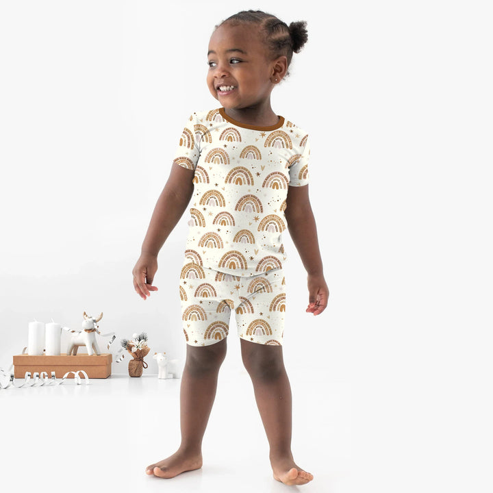 Template Zweiteiliges Pyjama-Set mit kurzen Ärmeln und Shorts
