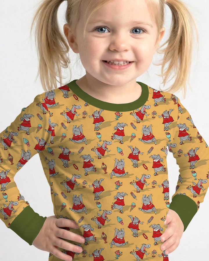 Zweiteiliges Langarm-Pyjama-Set mit Sommerfrüchten