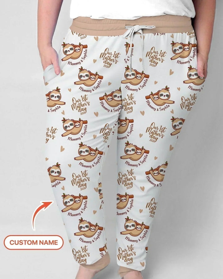 Benutzerdefinierter Name Mama & Baby Faultier – Unser erster Muttertag 2026 Bambus Damen Pyjama Set