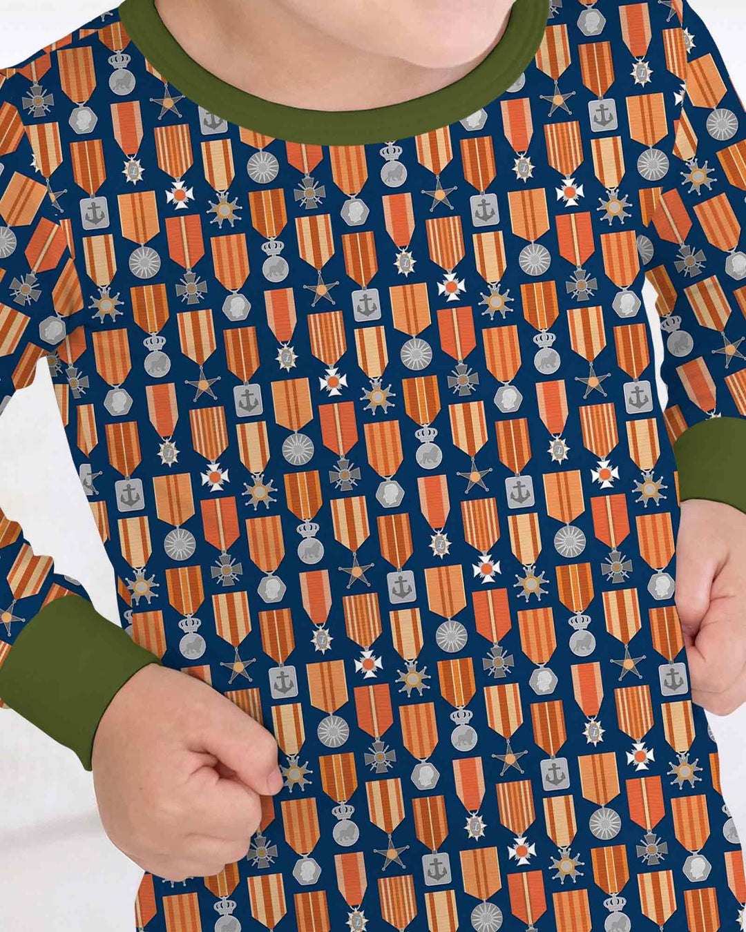 Zweiteiliges Langarm-Pyjama-Set mit Sommerfrüchten