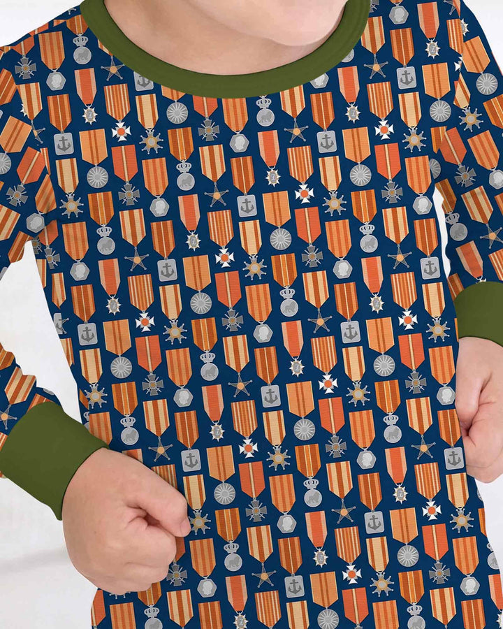 Zweiteiliges Langarm-Pyjama-Set mit Sommerfrüchten