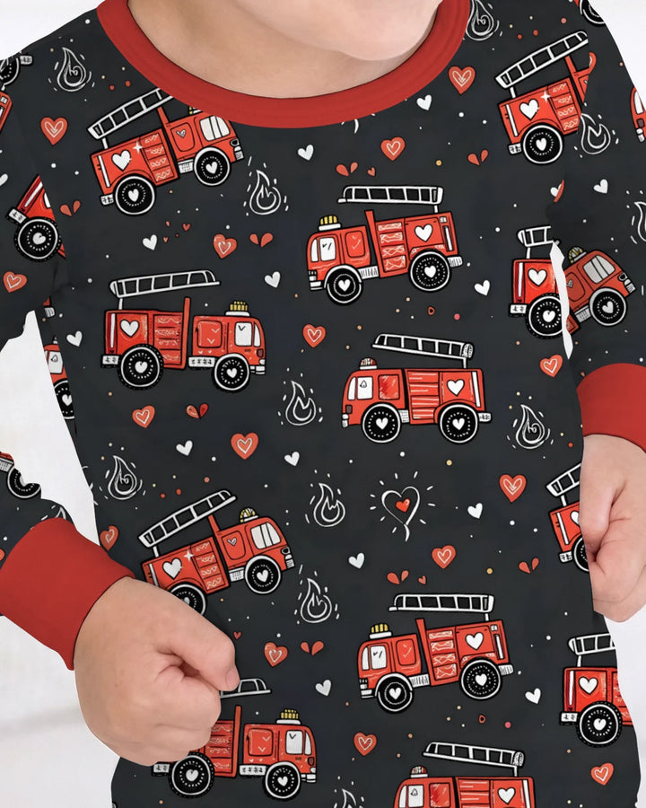 Zweiteiliges Langarm-Pyjama-Set mit Sommerfrüchten