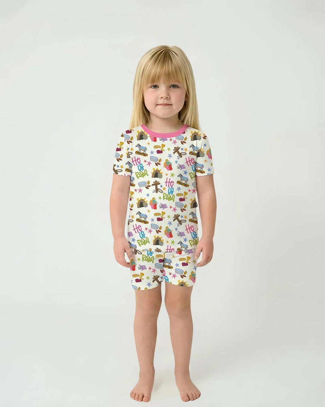 Template Zweiteiliges Pyjama-Set mit kurzen Ärmeln und Shorts