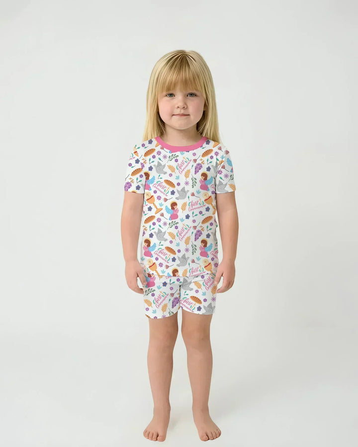 Template Zweiteiliges Pyjama-Set mit kurzen Ärmeln und Shorts