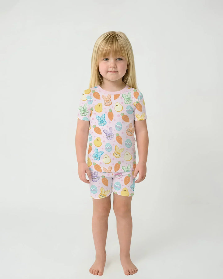 Template Zweiteiliges Pyjama-Set mit kurzen Ärmeln und Shorts
