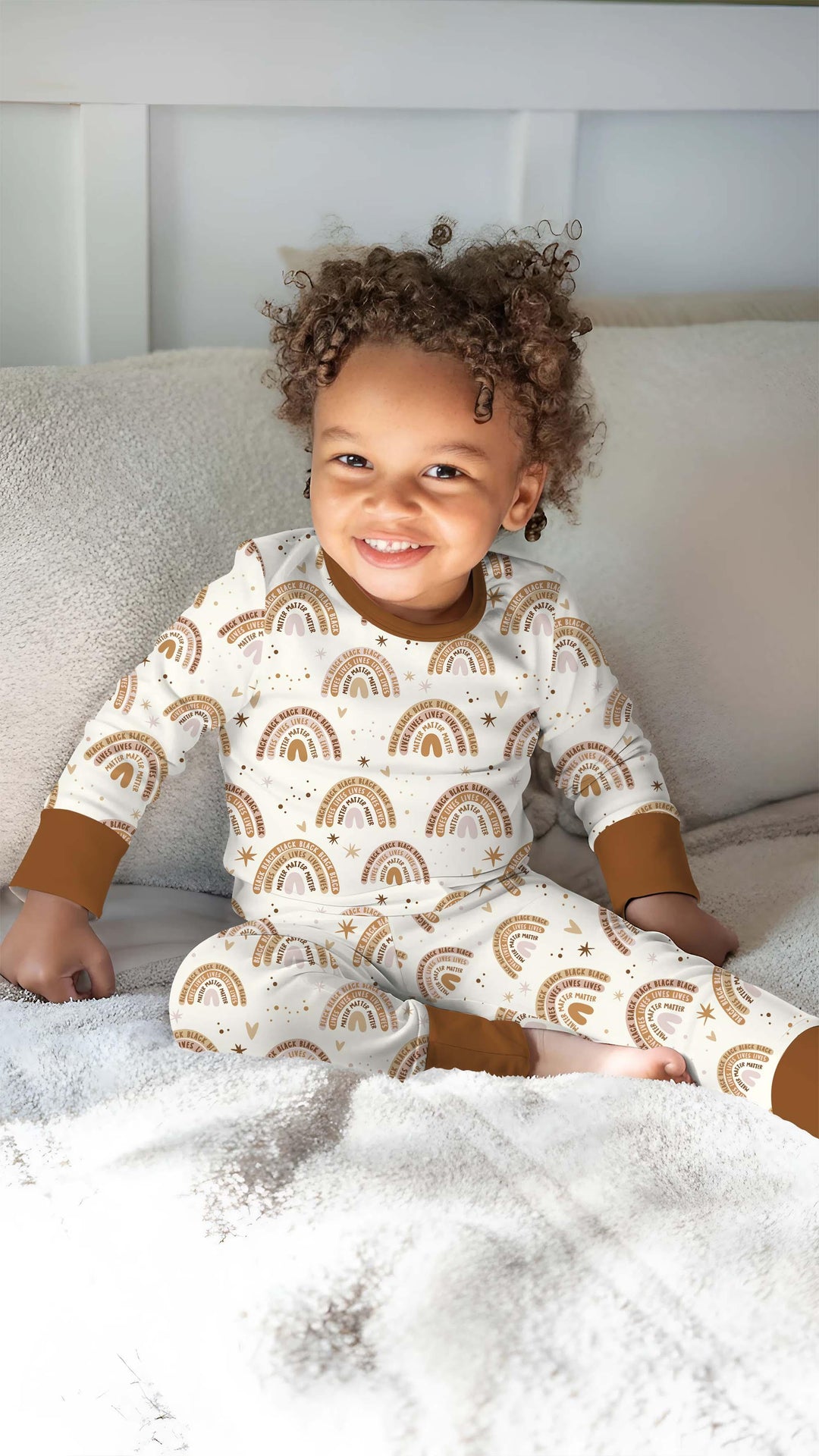 Zweiteiliges Langarm-Pyjama-Set mit Sommerfrüchten