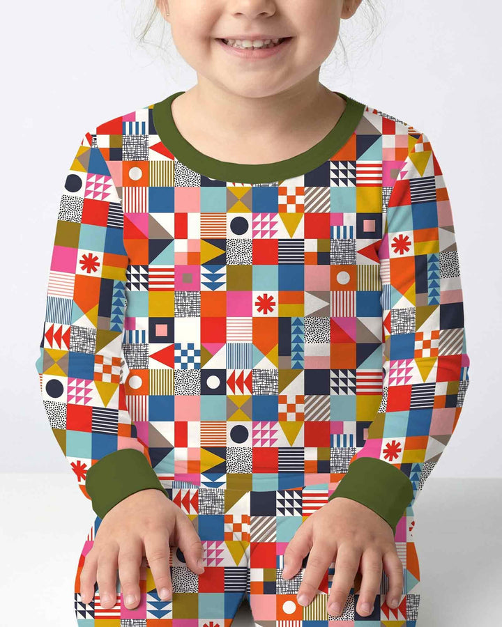 Zweiteiliges Langarm-Pyjama-Set mit Sommerfrüchten