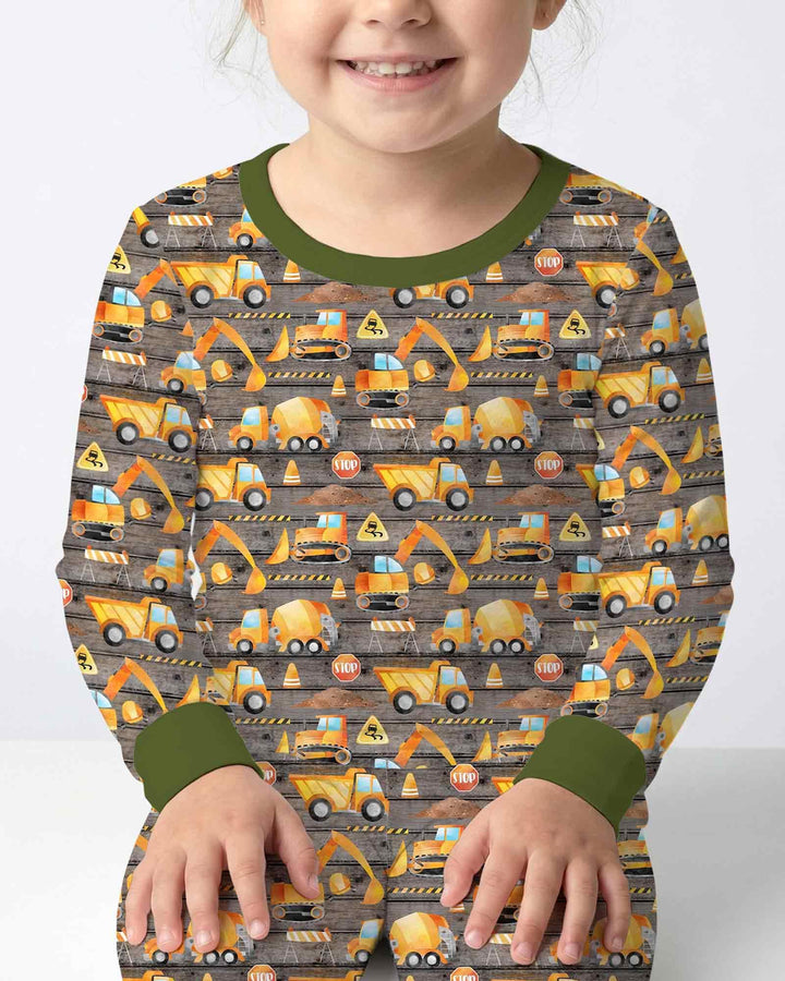 Zweiteiliges Langarm-Pyjama-Set mit Sommerfrüchten