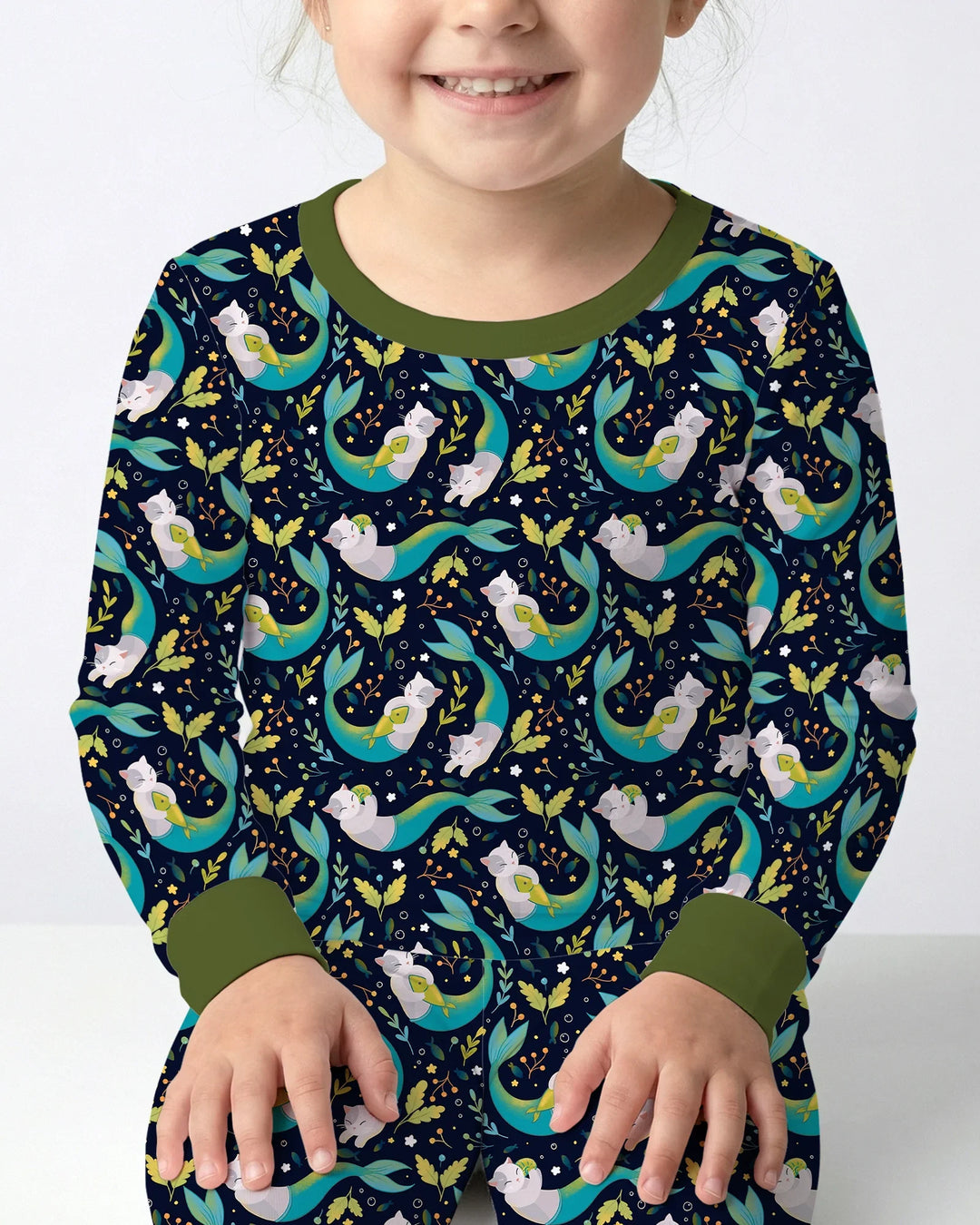 Zweiteiliges Langarm-Pyjama-Set mit Sommerfrüchten