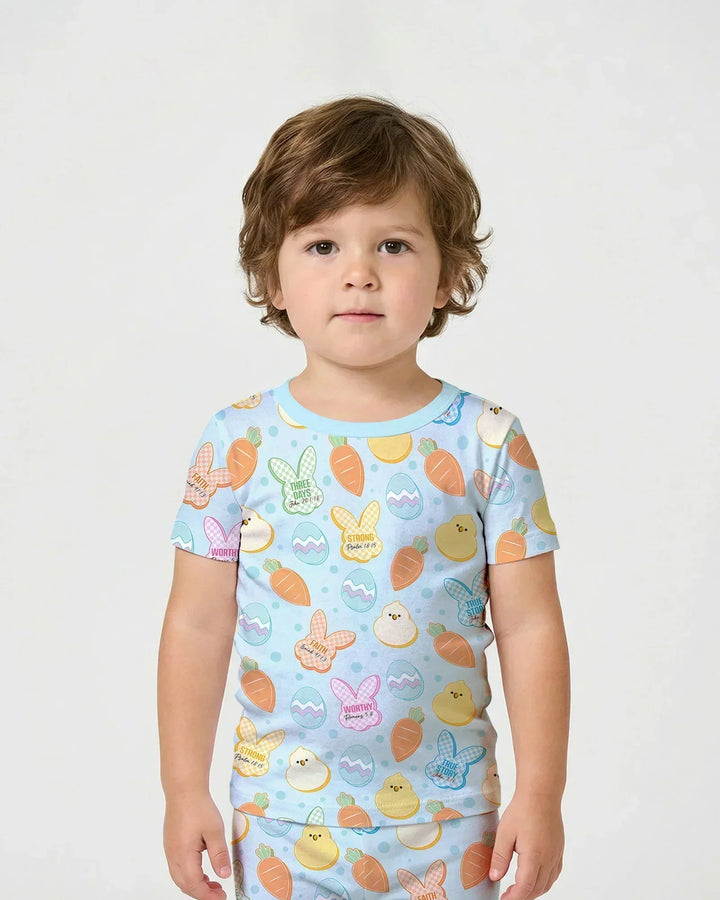 Template Zweiteiliges Pyjama-Set mit kurzen Ärmeln und Shorts