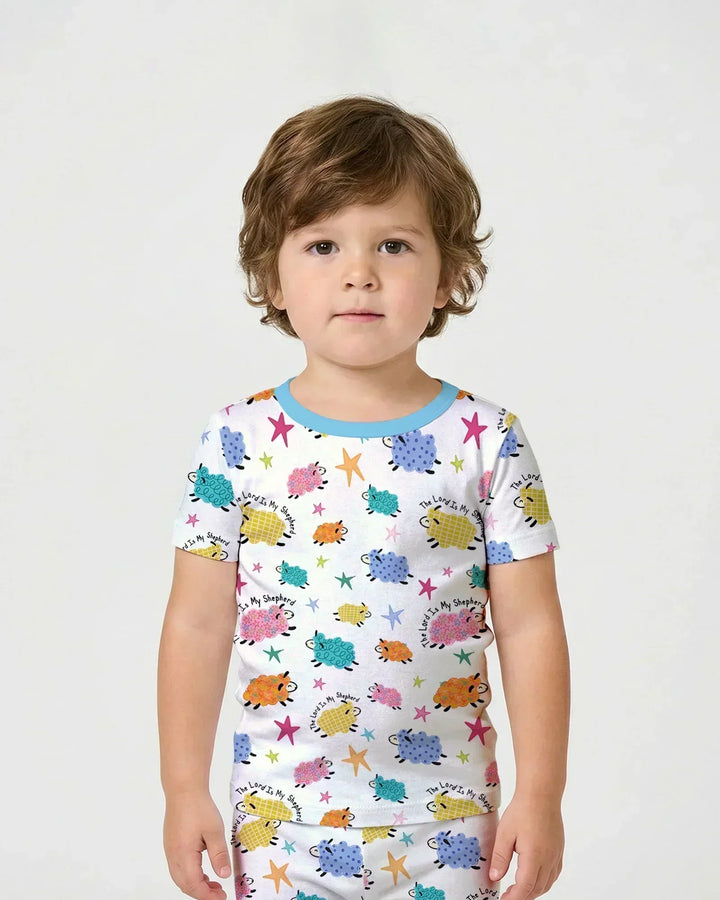 Template Zweiteiliges Pyjama-Set mit kurzen Ärmeln und Shorts