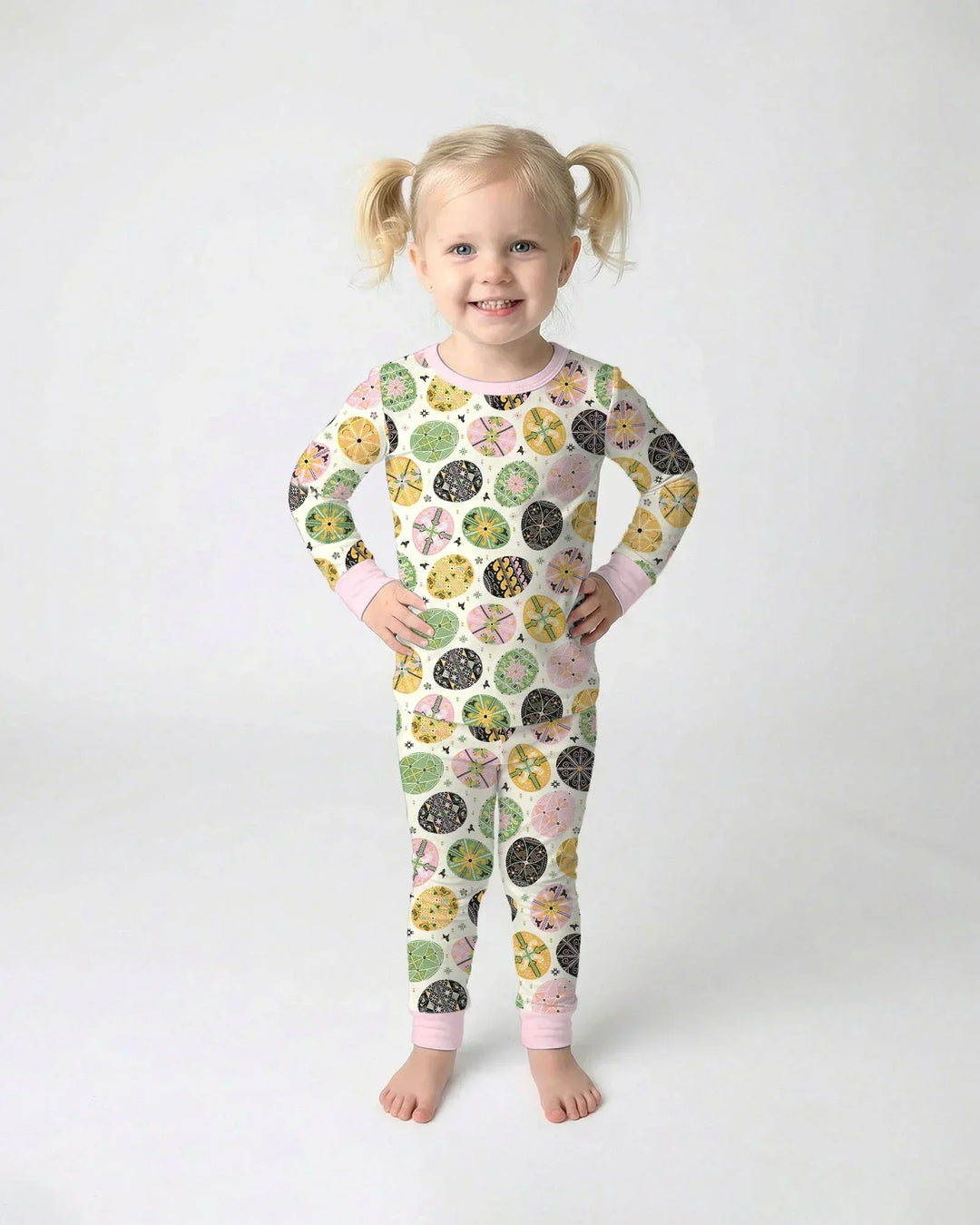 Zweiteiliges Langarm-Pyjama-Set mit Sommerfrüchten