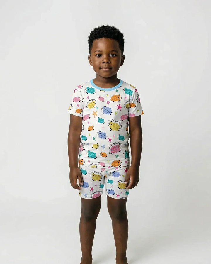 Template Zweiteiliges Pyjama-Set mit kurzen Ärmeln und Shorts
