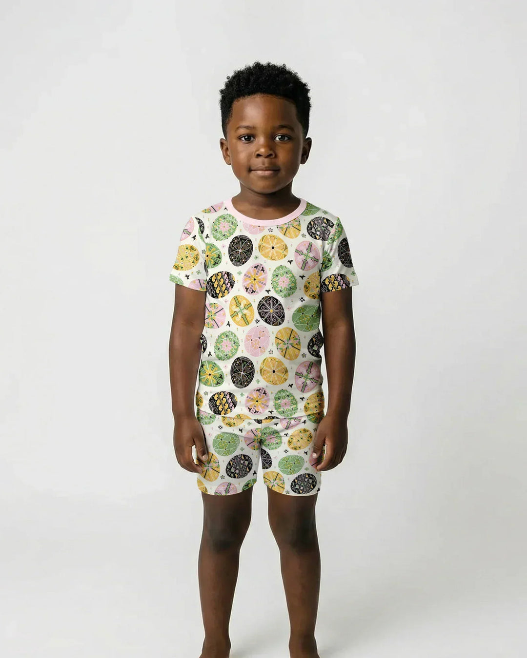 Template Zweiteiliges Pyjama-Set mit kurzen Ärmeln und Shorts