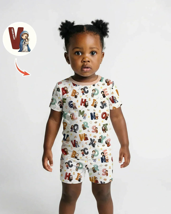 Template Zweiteiliges Pyjama-Set mit kurzen Ärmeln und Shorts