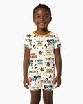 Template Zweiteiliges Pyjama-Set mit kurzen Ärmeln und Shorts