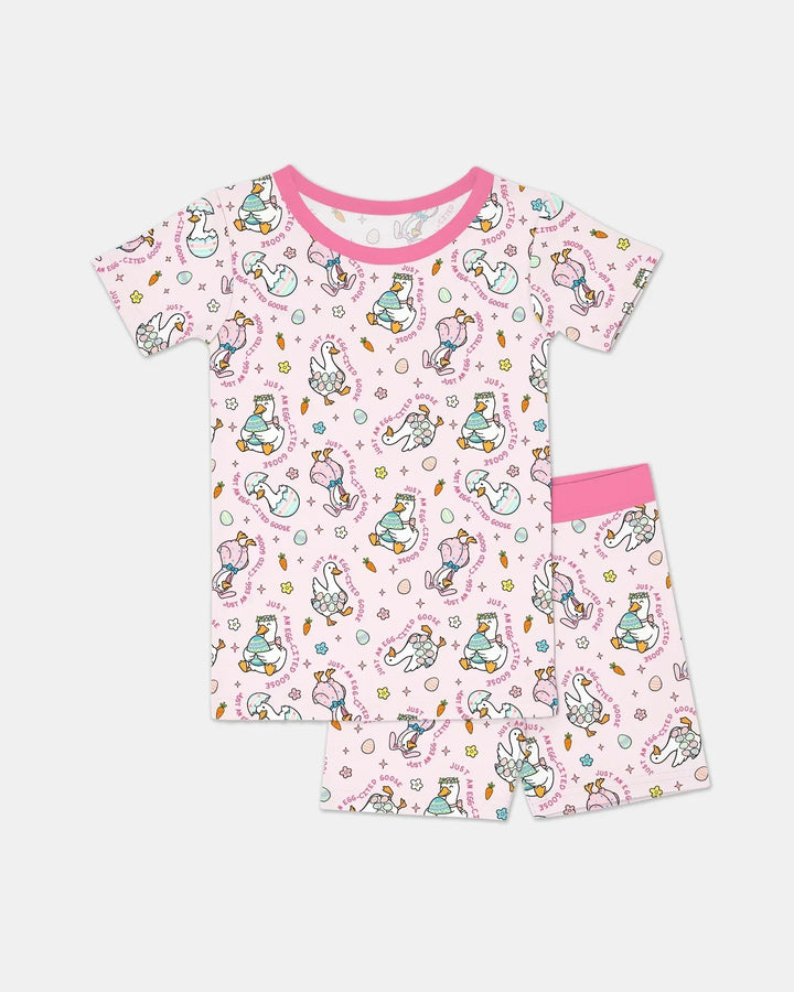 Template Zweiteiliges Pyjama-Set mit kurzen Ärmeln und Shorts
