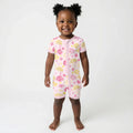 Template Zweiteiliges Pyjama-Set mit kurzen Ärmeln und Shorts