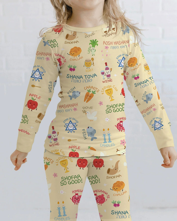 Zweiteiliges Langarm-Pyjama-Set mit Sommerfrüchten