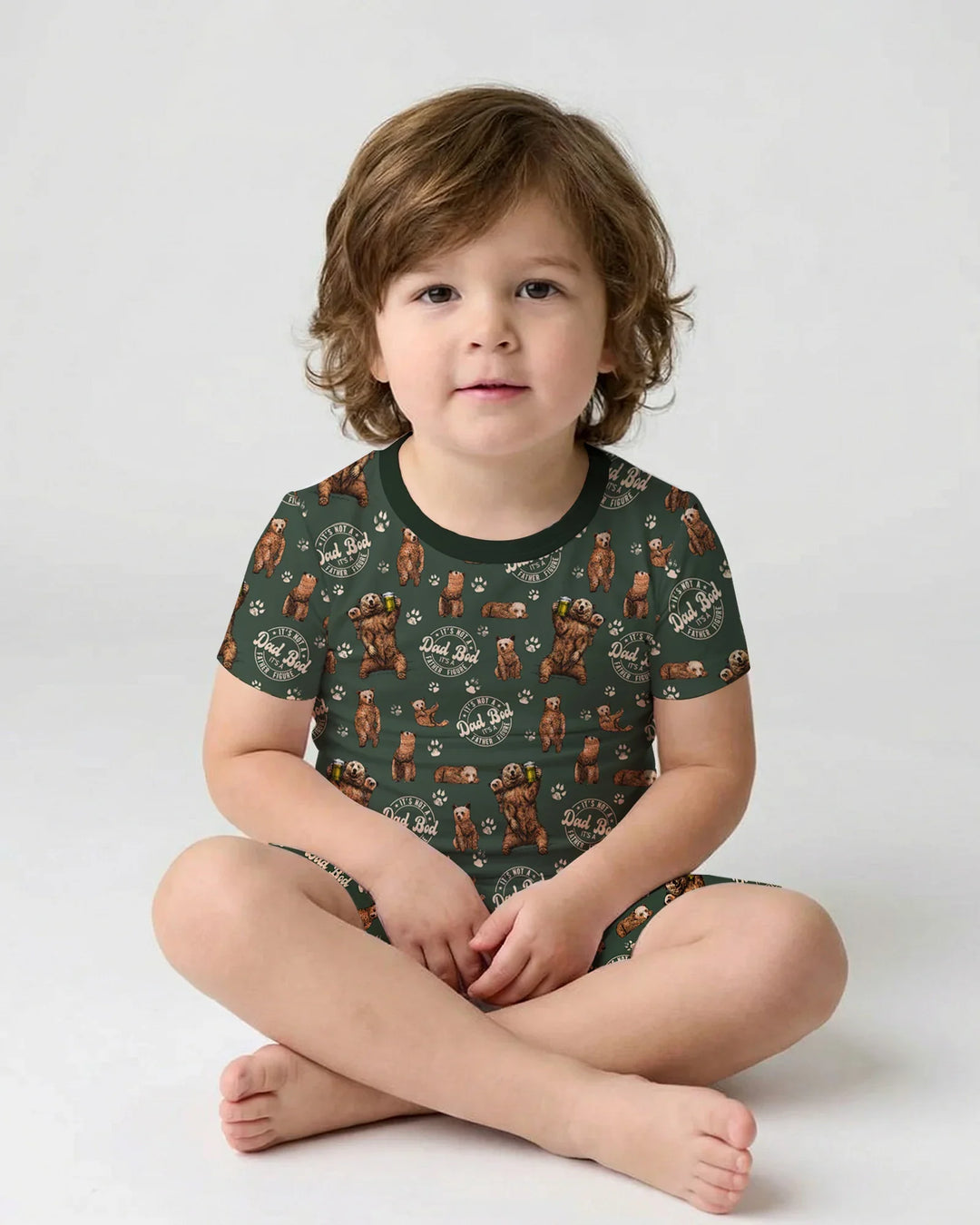 Template Zweiteiliges Pyjama-Set mit kurzen Ärmeln und Shorts
