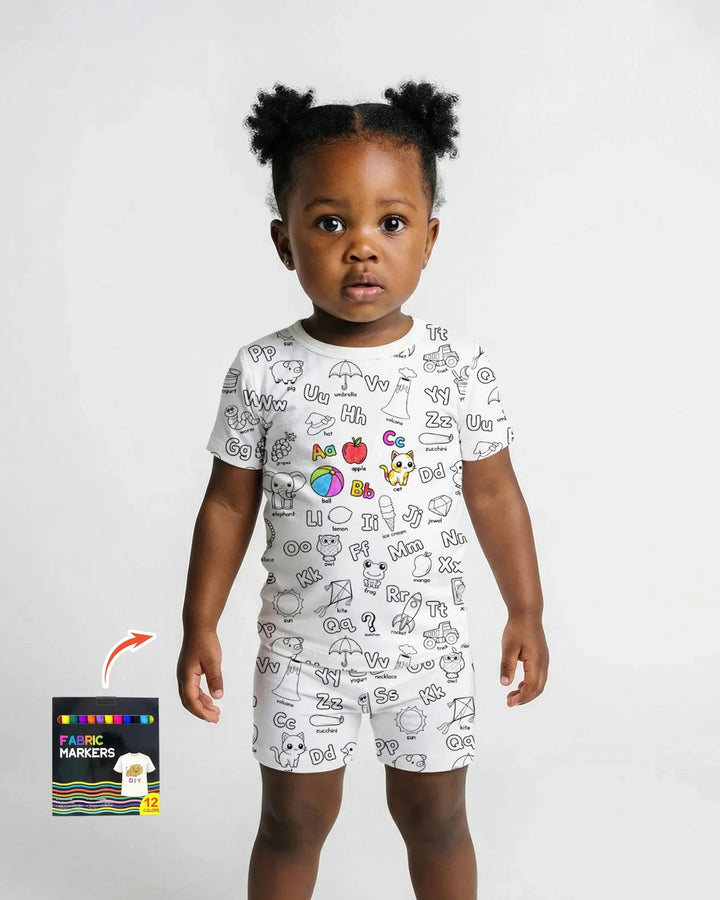 Template Zweiteiliges Pyjama-Set mit kurzen Ärmeln und Shorts