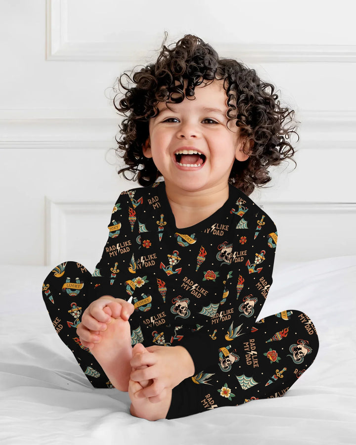 Zweiteiliges Langarm-Pyjama-Set mit Sommerfrüchten