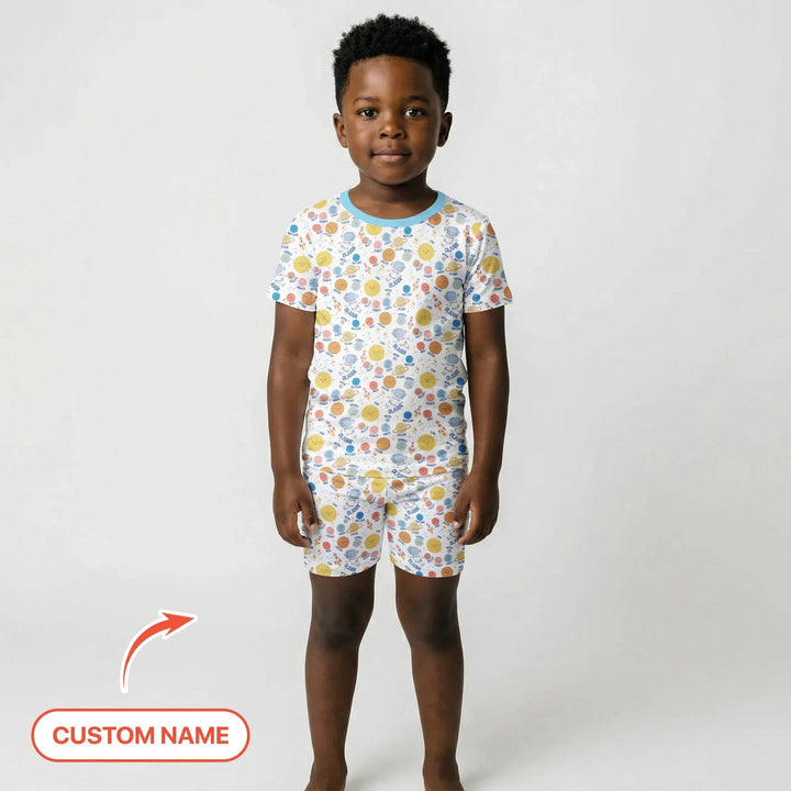 Zweiteiliges Pyjama-Set mit kurzen Ärmeln und Shorts im Sommer-Design