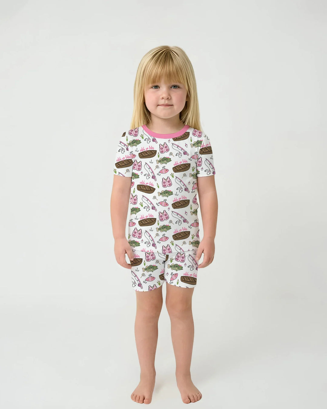 Template Zweiteiliges Pyjama-Set mit kurzen Ärmeln und Shorts