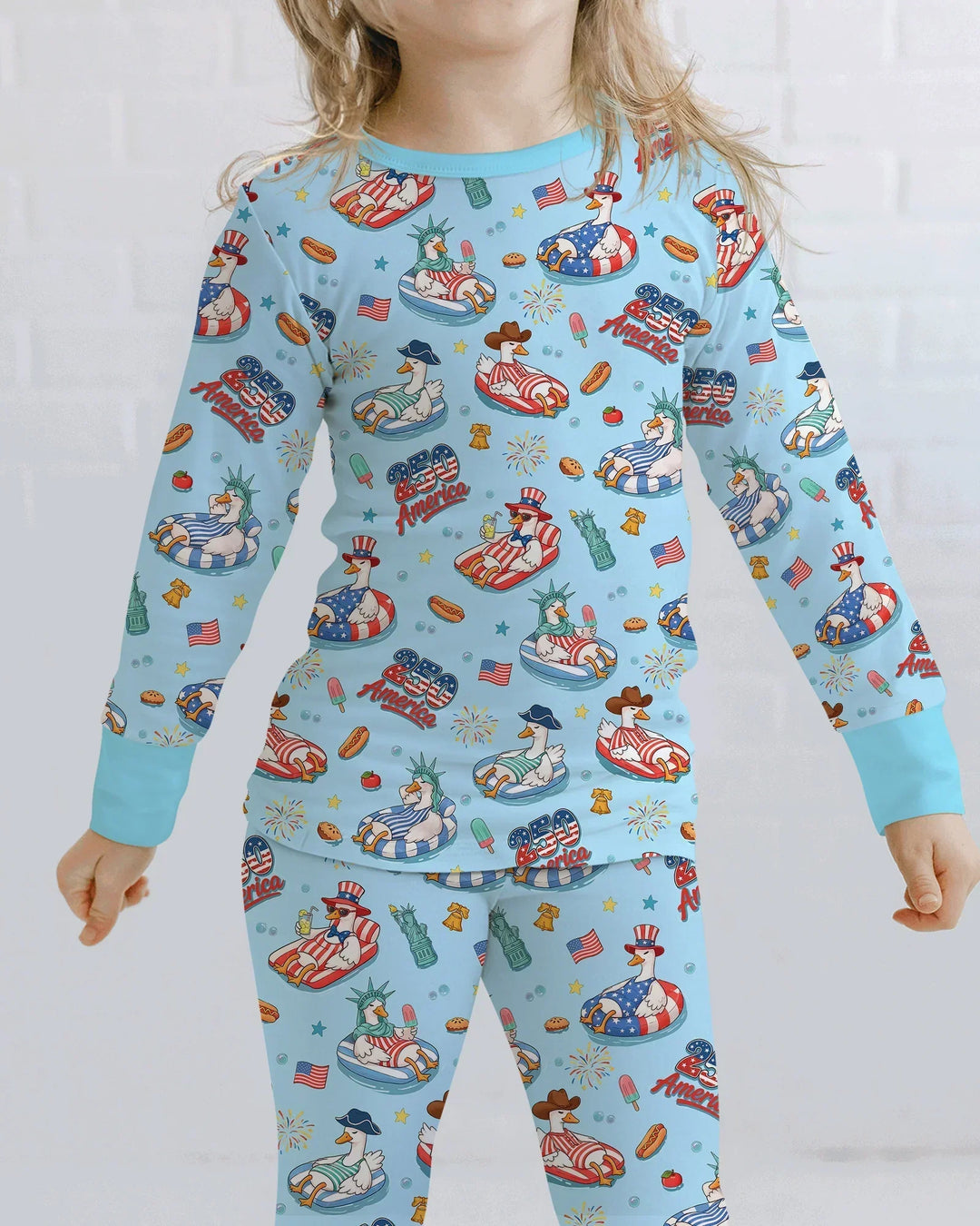 Zweiteiliges Langarm-Pyjama-Set mit Sommerfrüchten