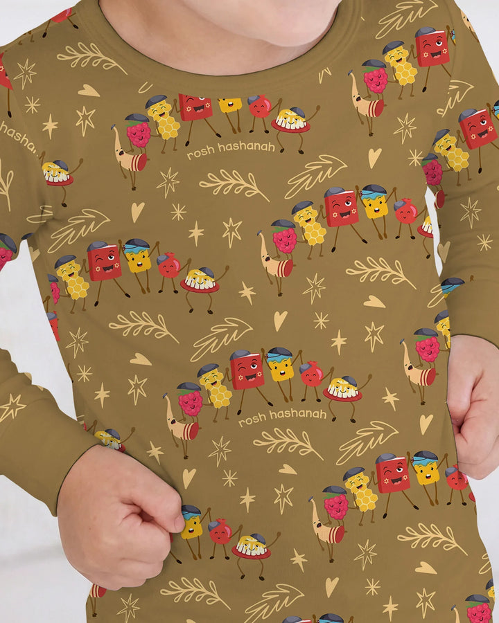 Zweiteiliges Langarm-Pyjama-Set mit Sommerfrüchten