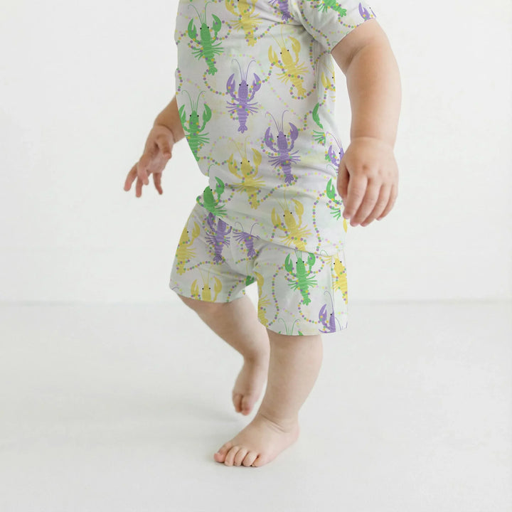 Template Zweiteiliges Pyjama-Set mit kurzen Ärmeln und Shorts