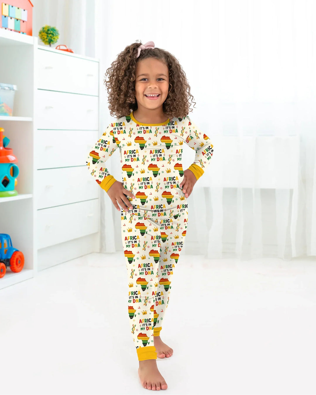 Zweiteiliges Langarm-Pyjama-Set mit Sommerfrüchten