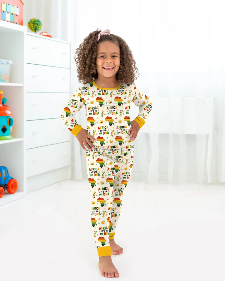 Zweiteiliges Langarm-Pyjama-Set mit Sommerfrüchten