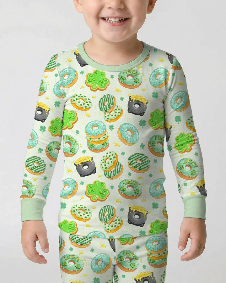 Zweiteiliges Langarm-Pyjama-Set mit Sommerfrüchten