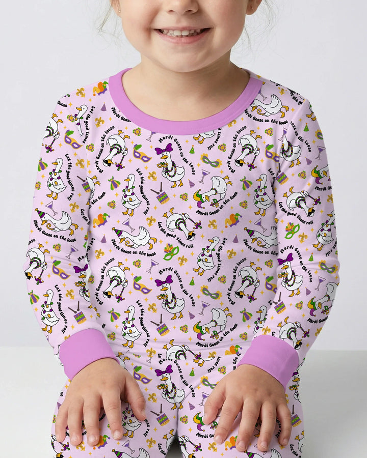 Zweiteiliges Langarm-Pyjama-Set mit Sommerfrüchten