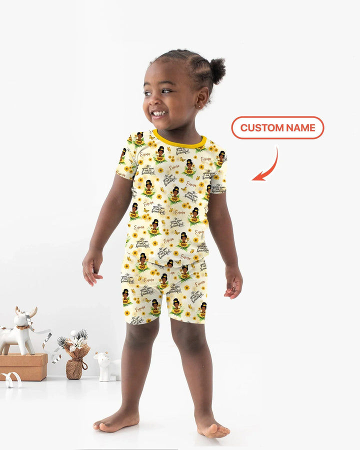 Zweiteiliges Pyjama-Set mit kurzen Ärmeln und Shorts im Sommer-Design
