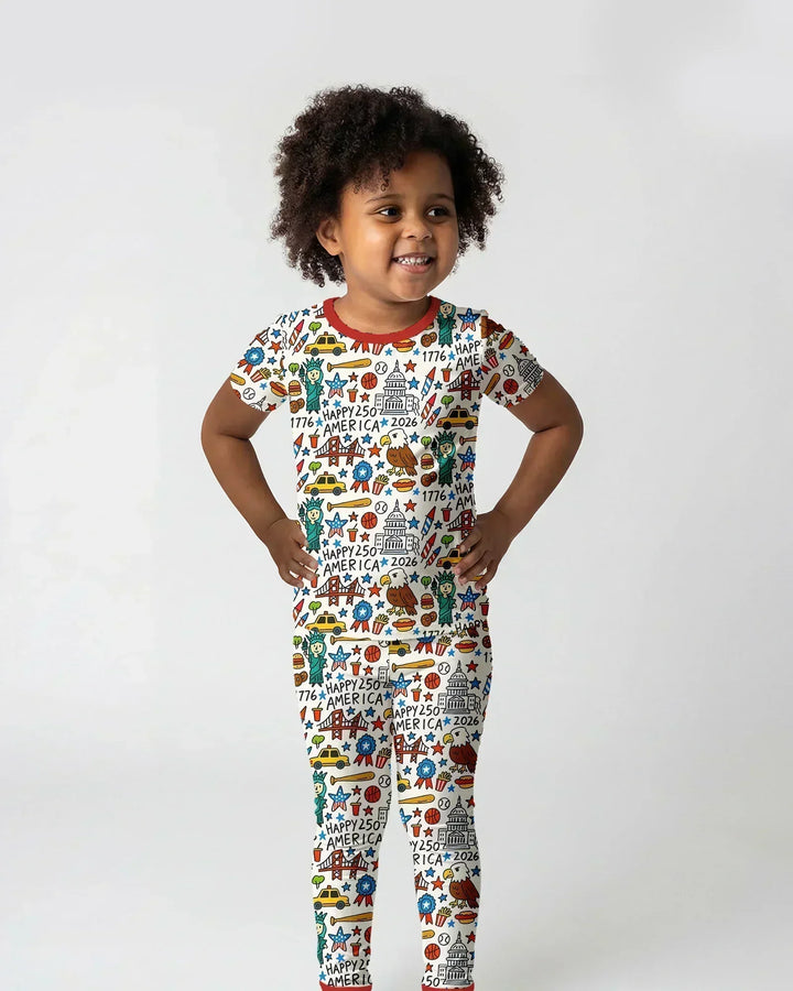 Template Zweiteiliges Pyjama-Set mit kurzen Ärmeln und Shorts