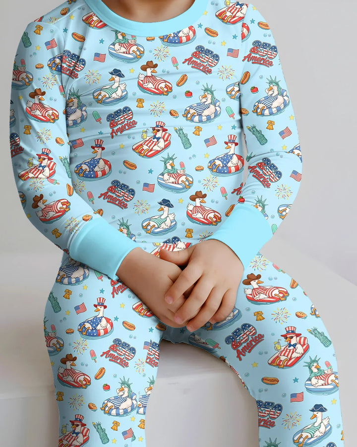 Zweiteiliges Langarm-Pyjama-Set mit Sommerfrüchten