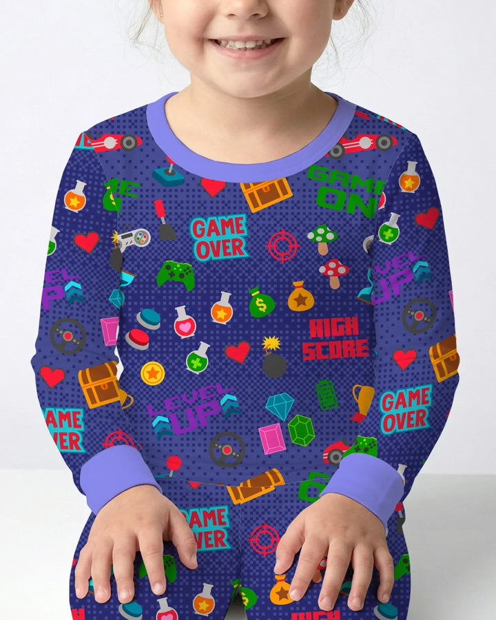 Zweiteiliges Langarm-Pyjama-Set mit Sommerfrüchten
