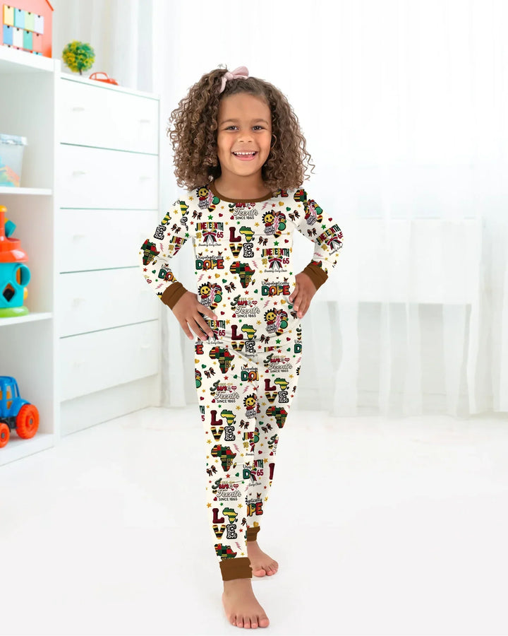 Zweiteiliges Langarm-Pyjama-Set mit Sommerfrüchten