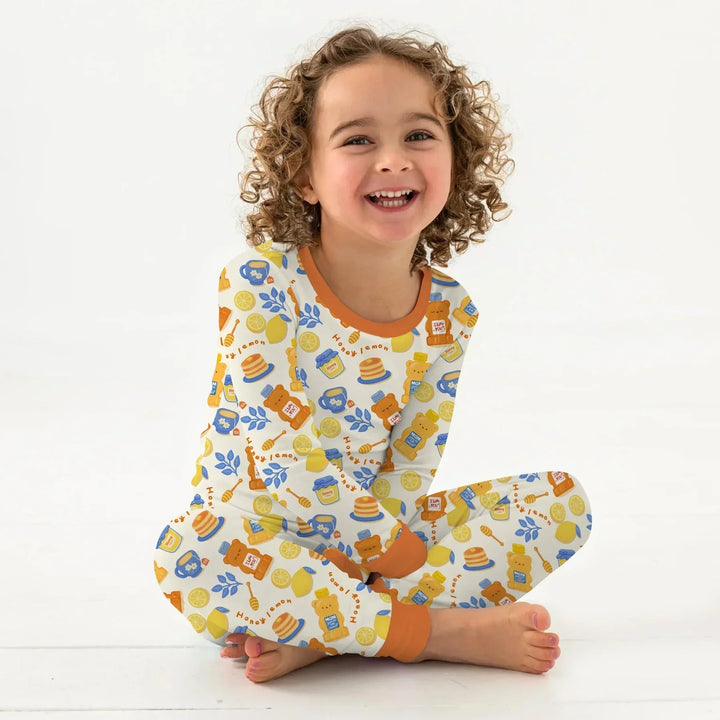 Zweiteiliges Langarm-Pyjama-Set mit Sommerfrüchten